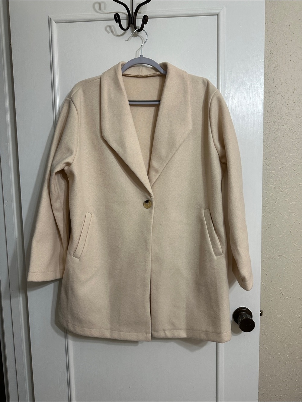Cream Single-Button Women's Coat - Size XL